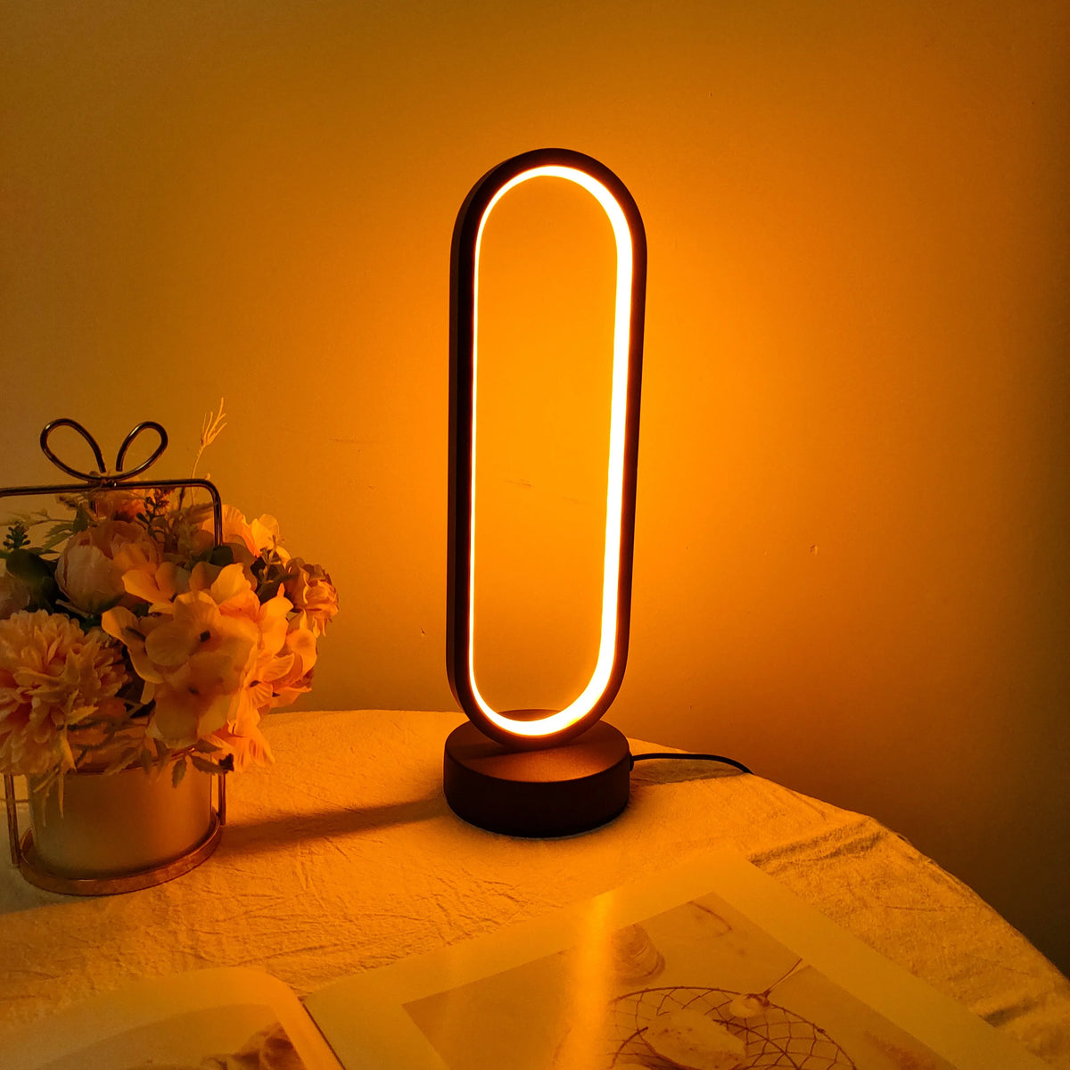 Three-Colour Dimmable Bedside Lamp